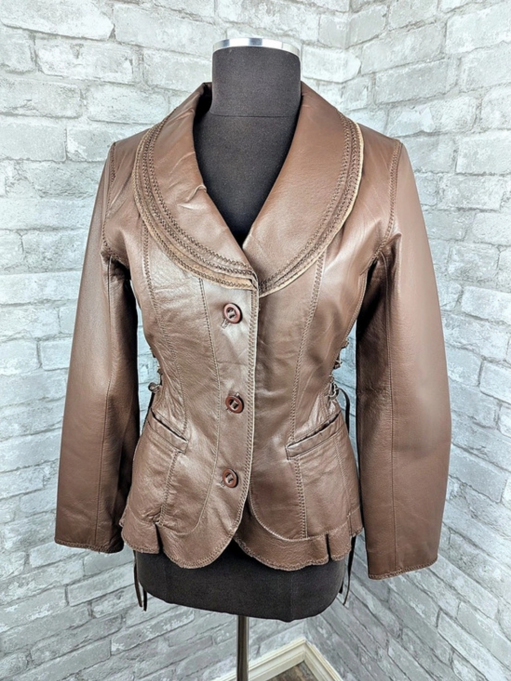 Vintage BGN&CO. Brown Leather Lace-Up Jacket Size Small Like New